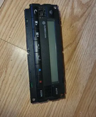 Volkswagen PASSAT B5.5 Climate control unit