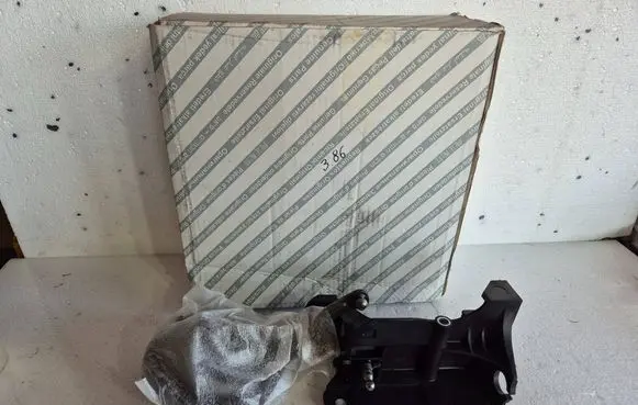 Fiat 500 Gear shifter/selector 55344727