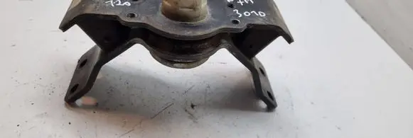 Toyota Land Cruiser (J120) Gearbox mount