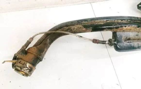 Fuel tank filler neck pipe