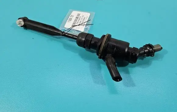Renault Master III Clutch slave cylinder VS804836 IMPRK1529737