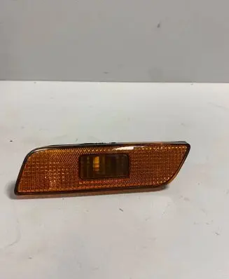 Volvo S80 Front fender indicator light 125130B 125130