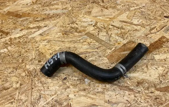 Toyota Auris E180 Engine coolant pipe/hose 165710T260