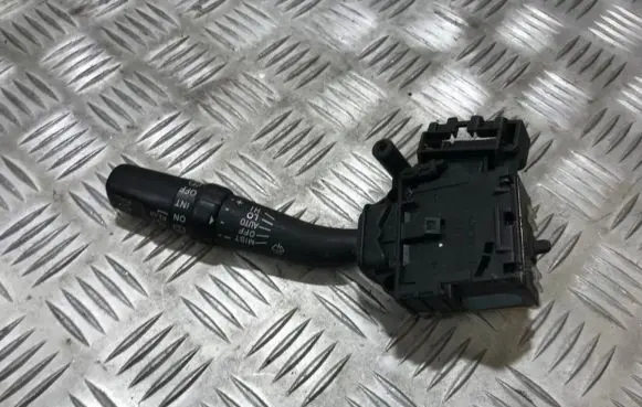 Toyota Avensis T250 Wiper control stalk 8465205170 84652-05170