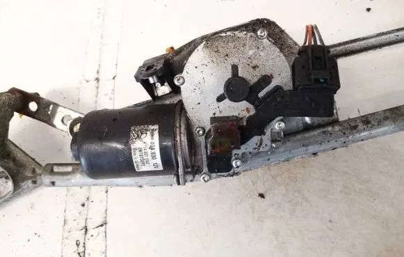 Mercedes-Benz ML W164 Wiper trim a1648201742 404930