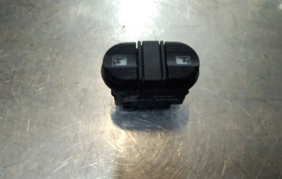 Ford Galaxy Quarter vent window switch 7M0959856