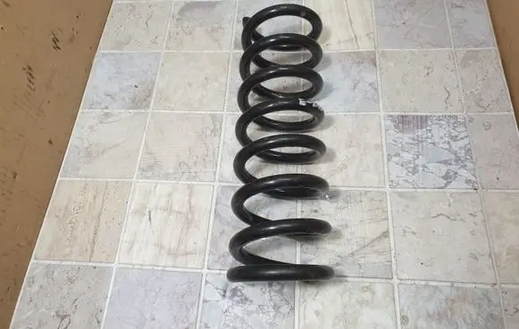 Mercedes-Benz E W210 Rear coil spring