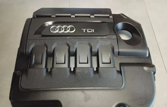 Audi A3 S3 8V Engine cover (trim) 04L103925L
