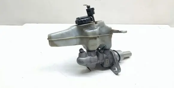 Volkswagen PASSAT CC Master brake cylinder 3C2611301