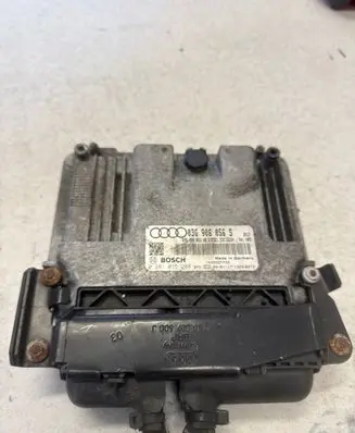 Volkswagen PASSAT B6 Engine control unit/module 03G906056S 03G906021AB 0281015208