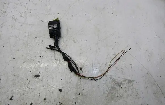 Toyota RAV 4 (XA40) Tow bar trailer control unit/module 11022797