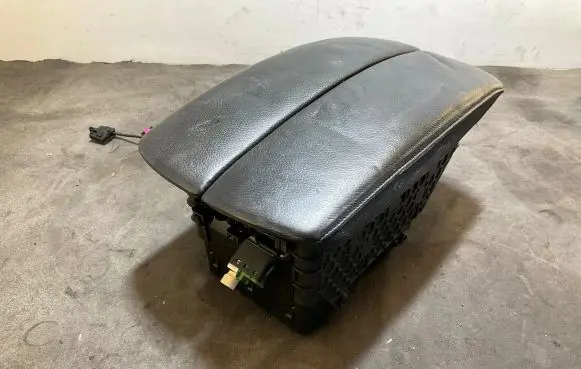 BMW X5 E70 Armrest 9115085 5169115085 SP12976