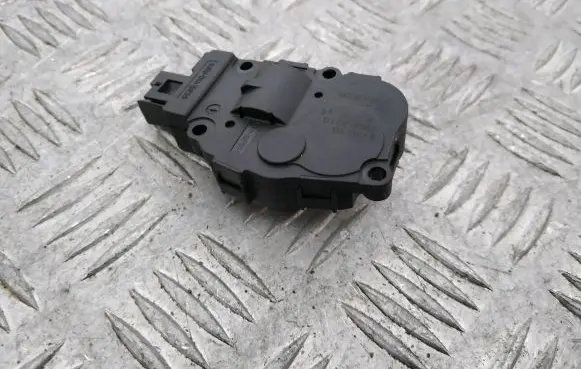 BMW 5 GT F07 Intake manifold valve actuator/motor EFB330 K9749005