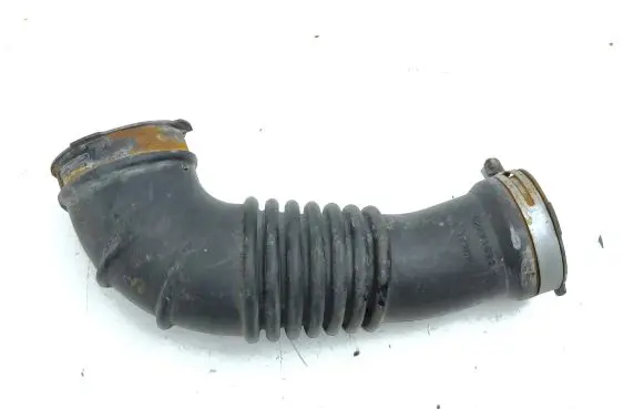 Air intake hose/pipe