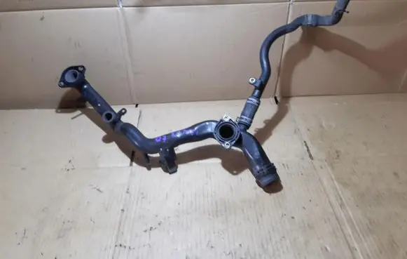 Audi Q7 4L Engine coolant pipe/hose