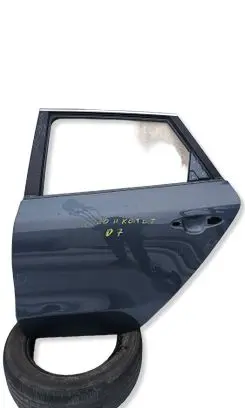 KIA Ceed Rear door 