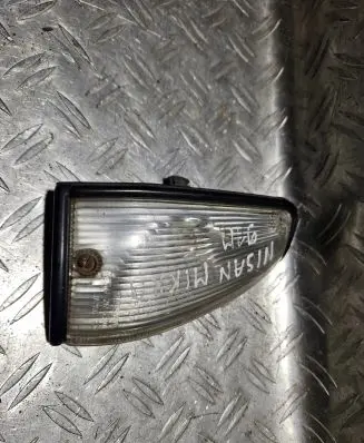 Nissan Micra Front indicator light 21263301 7R01370