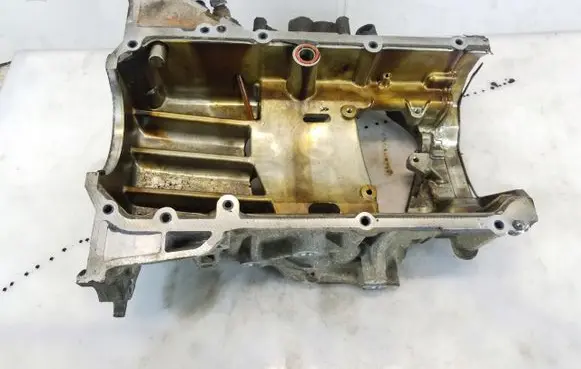 Nissan Juke I F15 Oil sump 