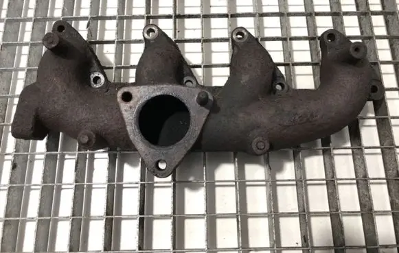 KIA K2500, K2700, K3000 Exhaust manifold