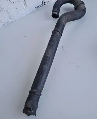 Iveco Daily 3rd gen Engine coolant pipe/hose