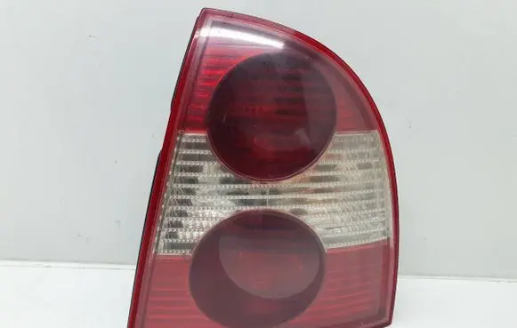 Volkswagen PASSAT B5.5 Rear/tail lights 3B5945096AE