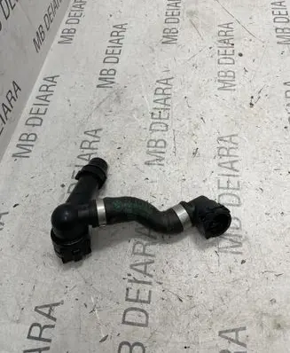 BMW 5 F10 F11 Engine coolant pipe/hose 8518749
