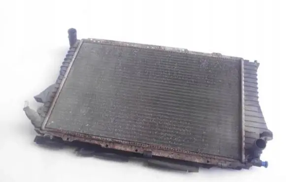 Audi A6 S6 C4 4A Coolant radiator