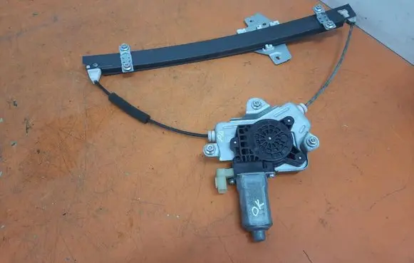 KIA Picanto Front door window regulator with motor
