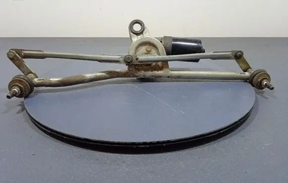 BMW 3 E36 Front wiper linkage and motor 8362155
