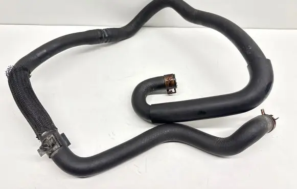 Toyota Prius+ (ZVW40) Electric car engine cooling hoses/pipes 
