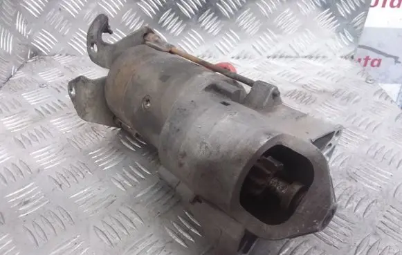 Renault Laguna I Starter motor D9R142 30E671HBV 857931