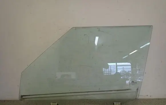 KIA Soul Sliding door window/glass 