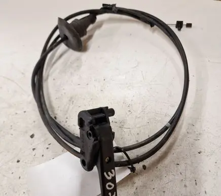 Peugeot 307 Engine bonnet (hood) release handle