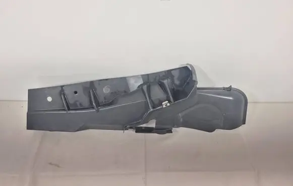 Fender mounting bracket