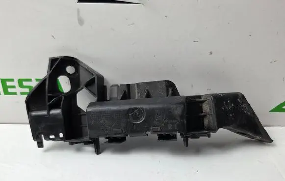 Opel Crossland X Front bumper mounting bracket 13477182