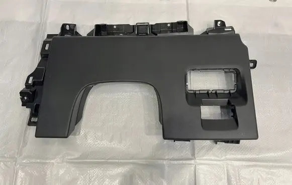 Land Rover Range Rover Evoque L551 Dashboard lower bottom trim panel K8D204325