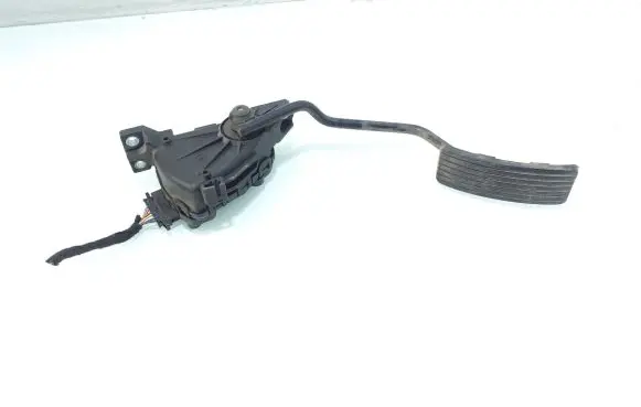 Volvo S40, V40 Accelerator throttle pedal 30865642