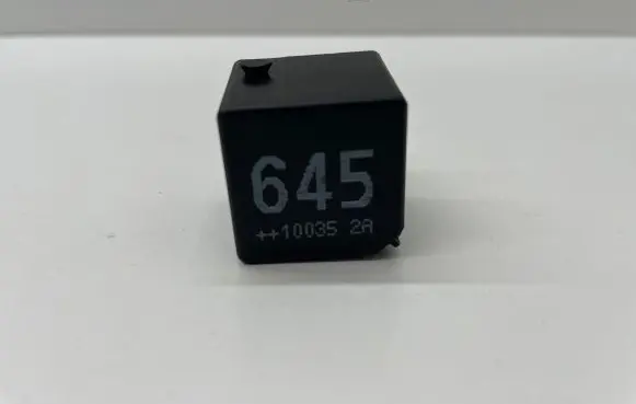 Volkswagen Golf VI Other relay 4H0951253A