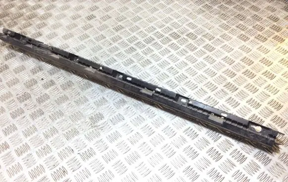 Volvo XC90 Sill supporting ledge 31395858