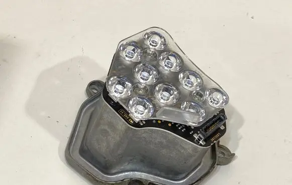 Front indicator light