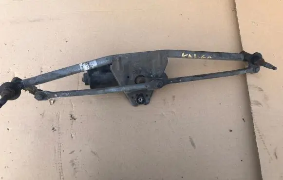 Renault Kangoo I Front wiper linkage and motor