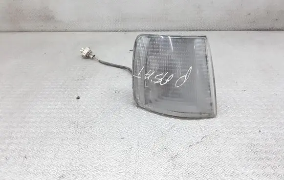 Volkswagen PASSAT B3 Front indicator light 357953050A