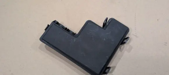 Renault Koleos II Fuse box cover 284B82475R
