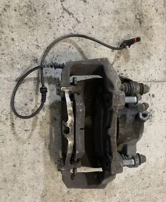 Mercedes-Benz E W212 Front brake caliper