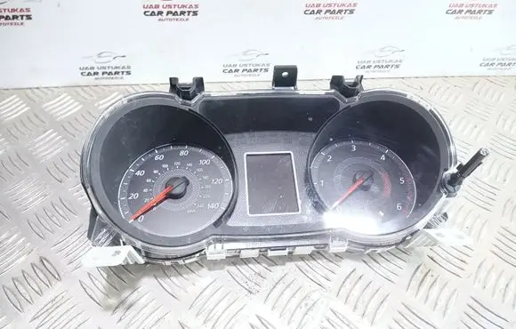 Mitsubishi Lancer VIII Speedometer (instrument cluster) 8100B126B 769166220