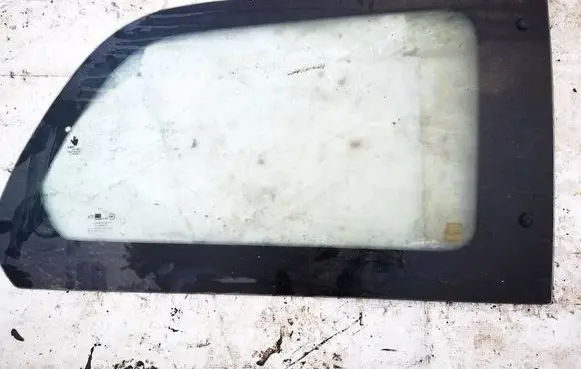 KIA Carnival Rear side window as2