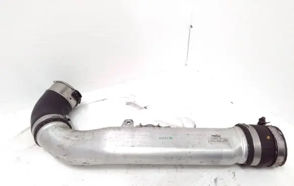 Intercooler hose/pipe
