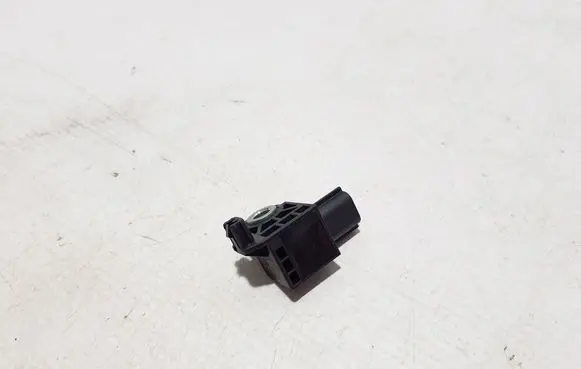 Nissan Qashqai J12 Airbag deployment crash/impact sensor 985816UA0A
