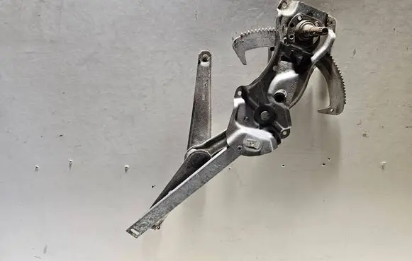 BMW 3 E36 Front door manual window regulator 513219609000 19609000