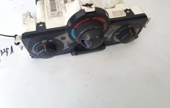 Renault Scenic II - Grand scenic II Climate control unit f666572q 69580001